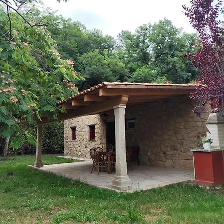 Casa Dos Cabalos Дом отдыха О-Фарамельо